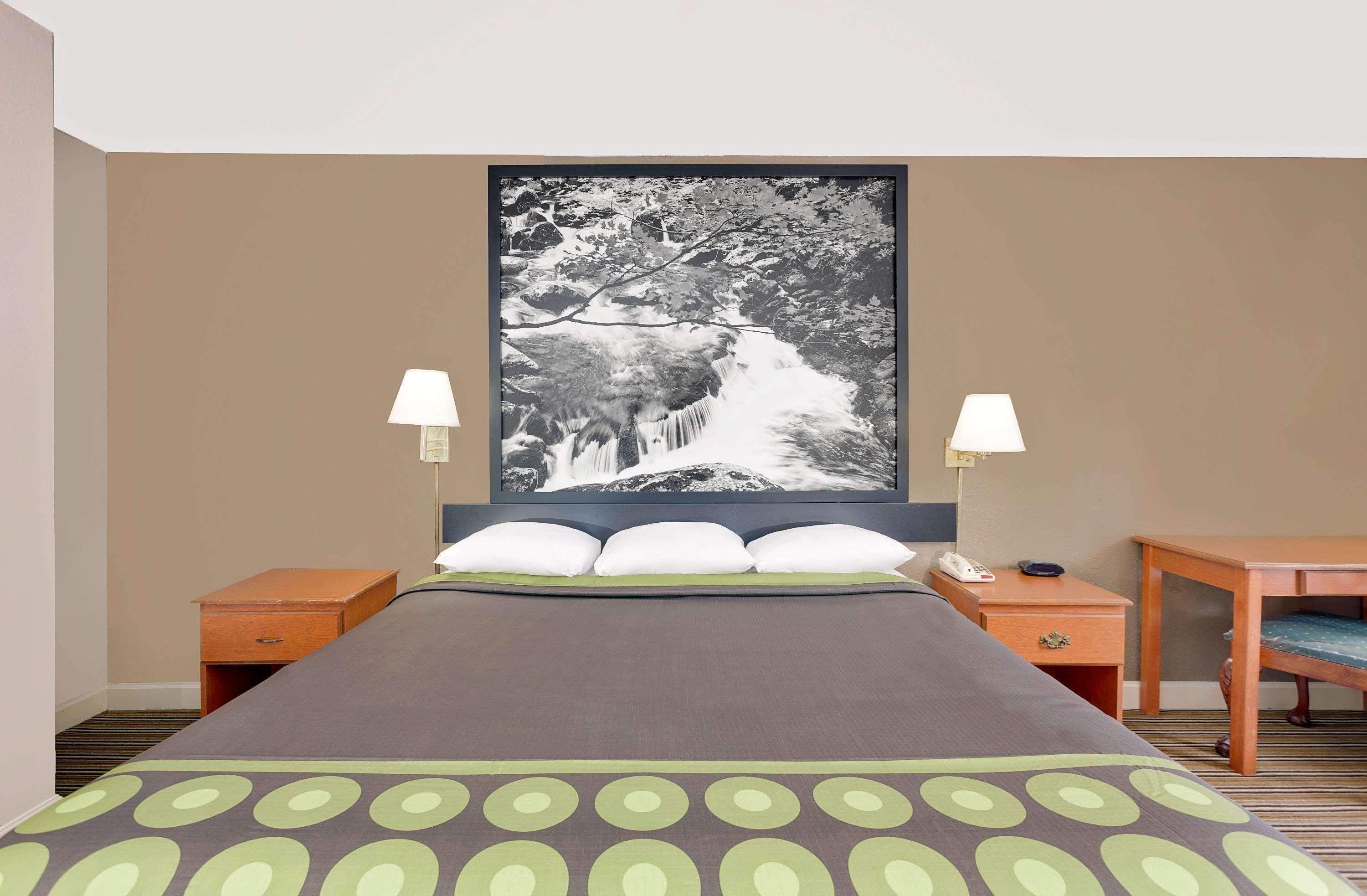 Super 8 By Wyndham Athens Motel Luaran gambar